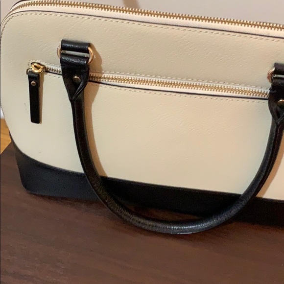2 Kate Spade handbags - Picture 5 of 7